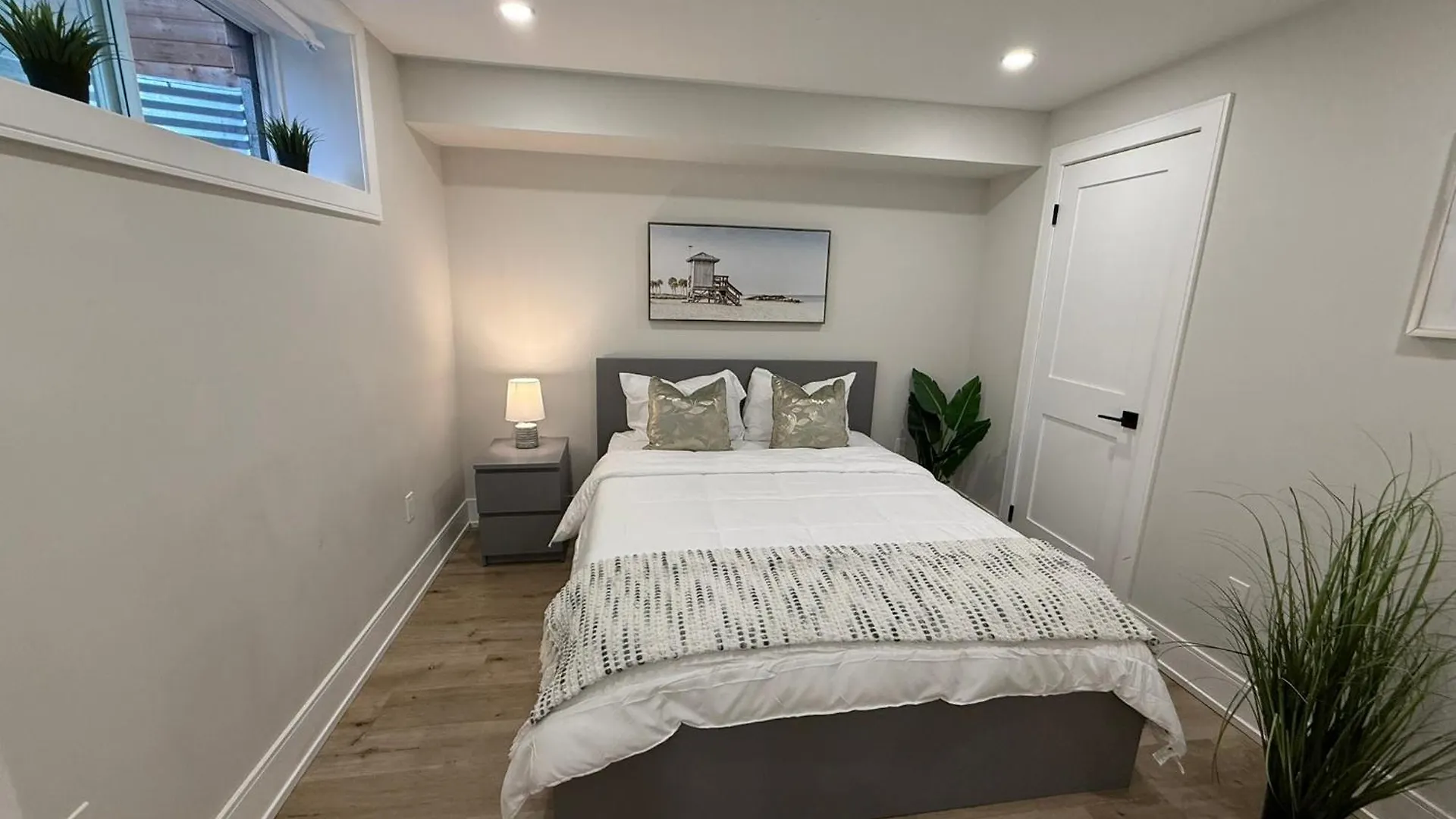 1-Bedroom Apartment Downtown Toronto
