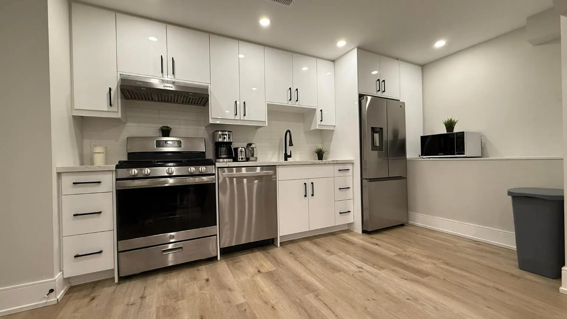 1-Bedroom Apartment Downtown تورونتو